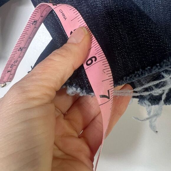 Joe’s Jeans Rocker Cutoff Denim Shorts Sz 24 - Picture 2 of 8